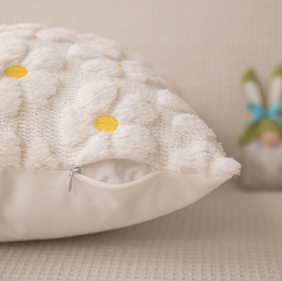 🔴NEW! White and Yellow Plush Daisy Throw Pillow Covers - Picture 4 of 4
